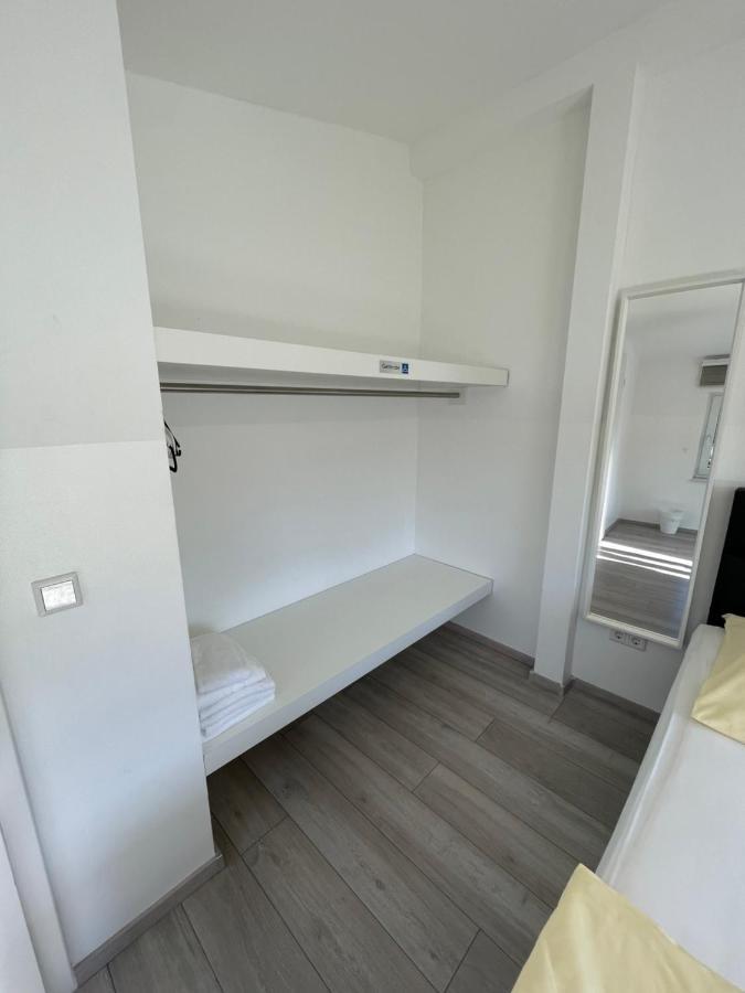 Apartment Dusseldorf-City Eksteriør billede