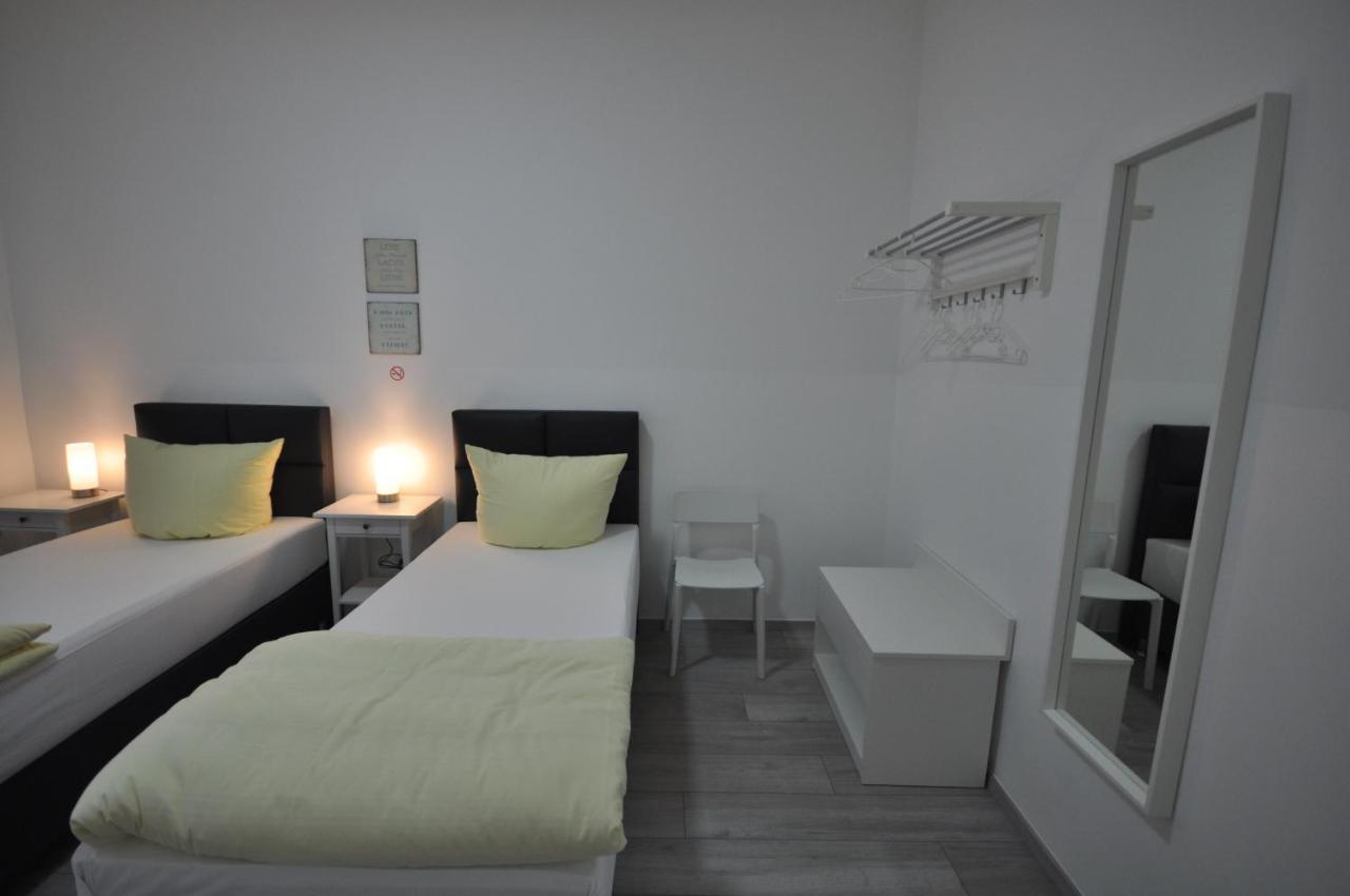 Apartment Dusseldorf-City Eksteriør billede